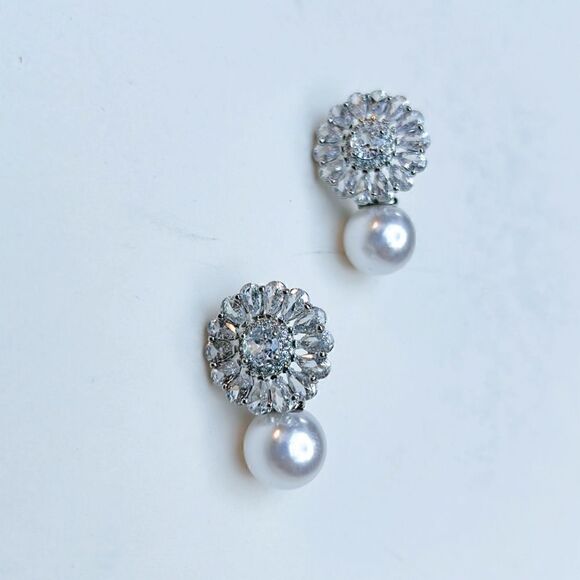 flower statement earrings H20 - Picture 4 of 5